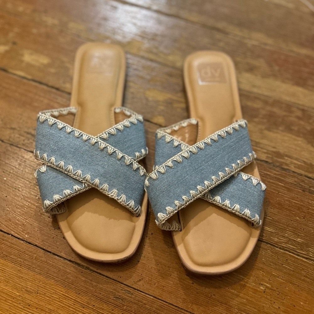 DV by Dolce Vita Women's Denim and Tan Crisscross Sandals